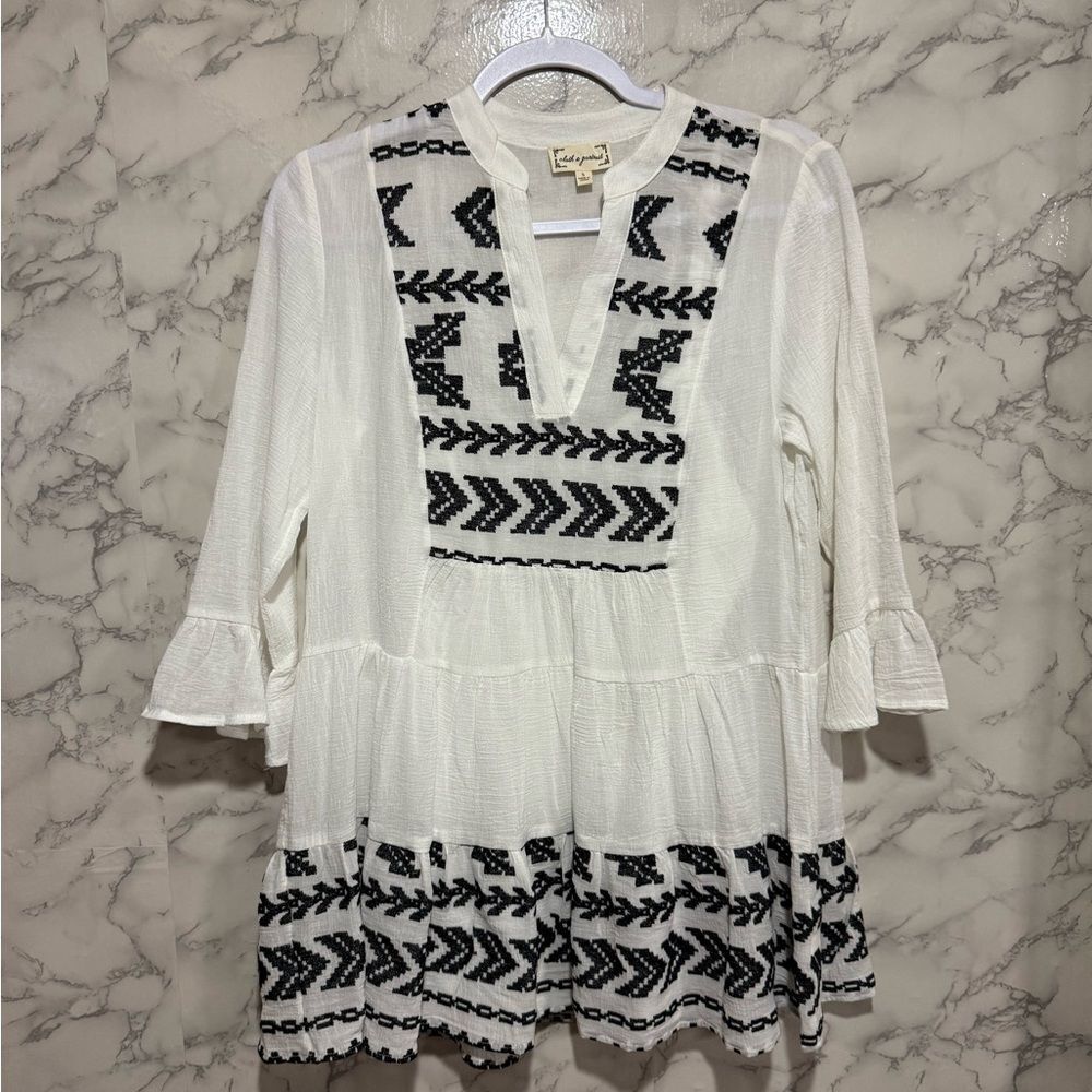 NEW Cloth & Portrait White and Black Embroidered Blouse Size S